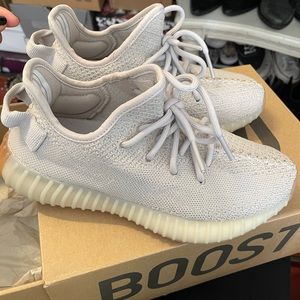 Yeezy 350 V2 Sesame